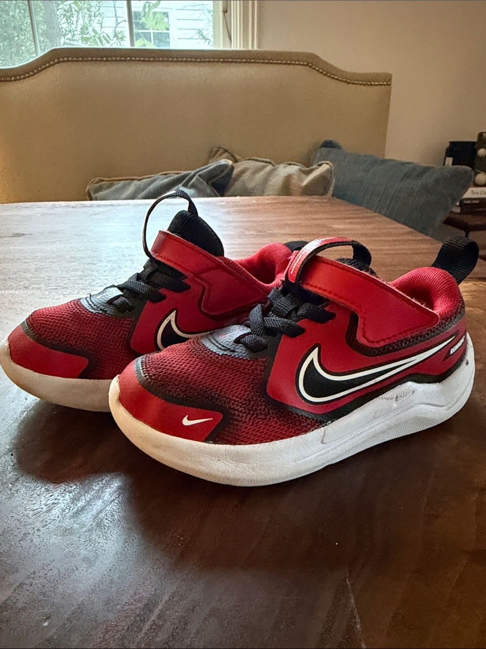 Nike Cosmic Runner Little Kid (Toddler) Sneakers - 9C